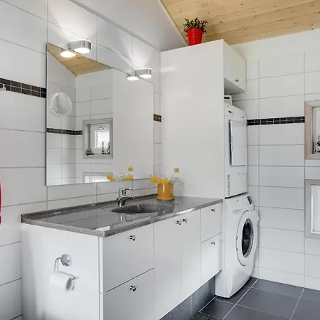 Strandhus I Hemmet Med Sauna Feriehus Hemmet