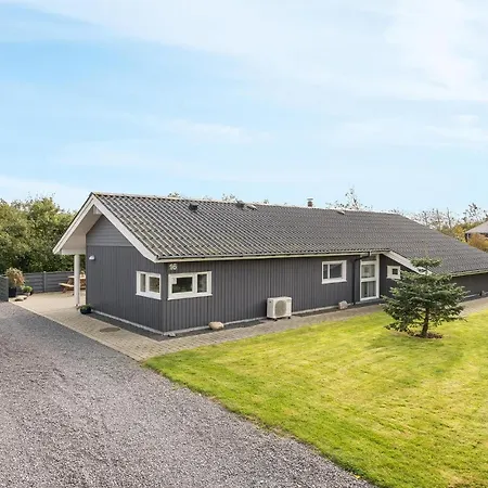 Strandhus I Hemmet Med Sauna Feriehus